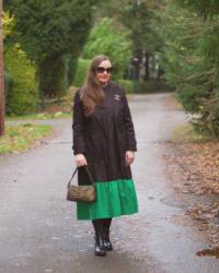 Green And Black Colourblock Dress Outfit