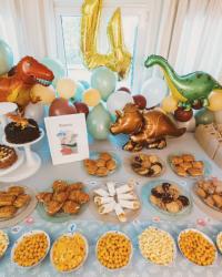 Fiesta de dinosaurios por el 4º cumpleaños de Monchito