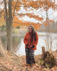 Another Fall Flashback Outfit: Tie Dye with an Oversized Sweater & Link Up On the Edge #280