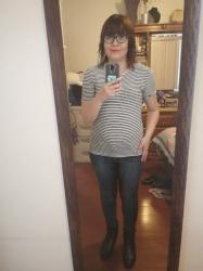 Outfit propio: Camiseta rayada + jeans.