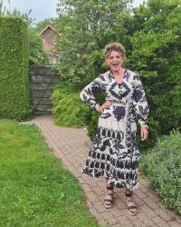 Black and white maxi dress & Fancy Friday linkup