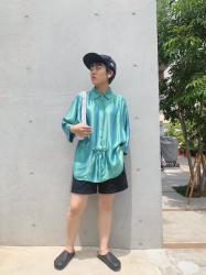 Design shirt / Various Sandals (6/6)