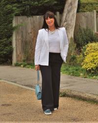 Navy & White - #Chicandstylish #LINKUP