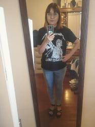 Outfit propio: Camiseta de Metallica + jeans.