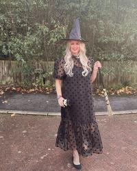 My Halloween Witch Outfit: I Put A Spell On You
