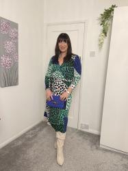 Styling my colourful wrap dress - #Chicandstylish #LINKUP