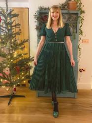 Christmas Outfit: Green Guipure Lace Self-Portrait Dress and Pink Accessories