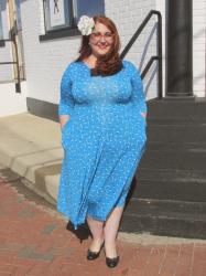 Mid Century Mod!  My review of the Karina Dresses Maria Dress in Poolside signature print