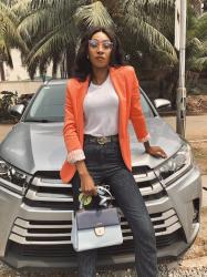 STYLISH WAYS TO WEAR A BLAZER WITH JEAN 