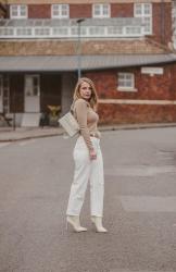 How To Wear White Straight Leg Jeans