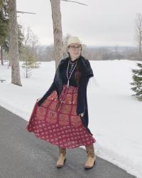 SIA Gallery of Style | “Floral Journey with a Twist” and Other Cherokee Beadwork by Martha Berry