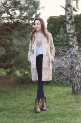 BEIGE COAT