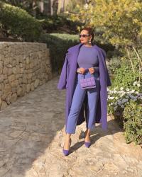 Total look lila o violeta, llames como lo llames es una tendencia de la temporada