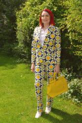 Retro Daisy Print Suit + Style With a Smile Link Up