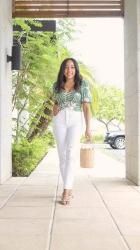Here is How to Create a White Jeans Outfit