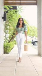 Here is How to Create a White Jeans Outfit