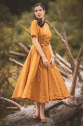 Cottagecore trifft Vintage-Look: Ein Wickelkleid für den Spätsommer