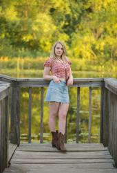 Cowgirl Vibes – Short Cowboy Boots With An Idyllwind Top