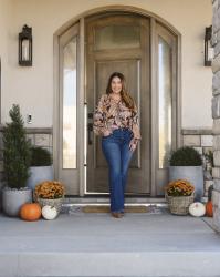 8 Fall Jean Outfits