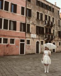 fannyrosie:
Venice
I keep seeing old school pictures on my...