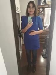 Outfit propio: Sudadera vestido azul + jeans azul oscuro + chamarra de mezclilla.