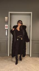 How to Wear the Mob Wife Trend