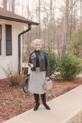 A Perfect Work Outfit – Pleated Plaid Skirt