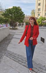 Botas cowboy y leopardo en un mismo look