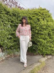 Bonmarché floaty blouse and white trousers - Chicandstylish #Linkup