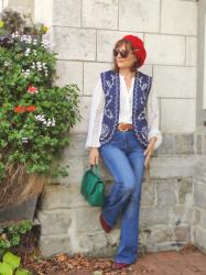 La veste sans manches, tendance Automne-hiver ! Look casual chic avec une veste sans manches brodées.