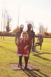 Look Nº 860 - A Walk in the park!