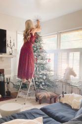 Home & Decor // Christmas 2024 Vintage Tree with Red Bows