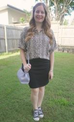 Animal Print and Black Office Outfits With Purple Bags
