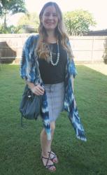 Black and Grey Tee and Denim Skirt Outfits With Teal Bag And Navy Cover Ups