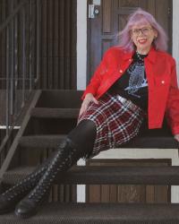 Mom-Day Adventure at Beacon Hill Park in Red, Black and Plaid; Plus Spring Closet Swap, and a Wee Shop