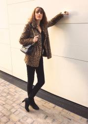 The Good Buy/Good-Bye Book: Winter Coats & #SpreadTheKindness Link Up On the Edge #747