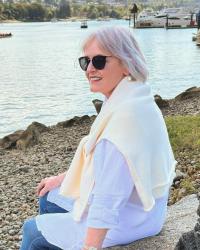 How to Keep Your Hair Smelling Fresh Between Washes: Easy Tips for Women Over 50