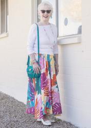 How To Wear A Printed Skirt-Colorful Variations