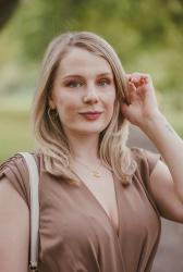 How to Style Minimalist Jewellery for Everyday Outfits
