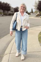 Best Women’s Walking Shoes for Travel