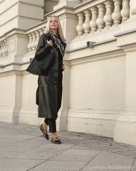  Timeless Black