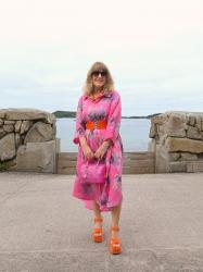 Pink and orange summer outfit