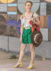 Vibrant and Stylish: Tropical Prints for the Ageless Woman