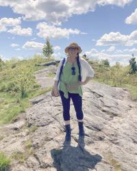Hiking Coney Mountain & Spread The Kindness Link Up On the Edge #761