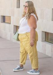 Outfits with Yellow Pants: One Color Scheme, Three Unique Styles