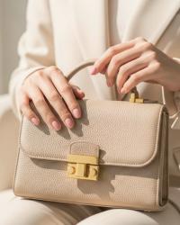 Comment choisir le bon accessoire pour sublimer une tenue : guide pratique pour harmoniser style et fonctionnalité