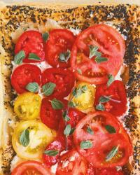 FENNEL & SESAME PUFFY PASTRY TART WITH TOMATOES & CREAM CHEESE