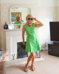 Have a Gamine Summer Even When Fashion says Long and Baggy 