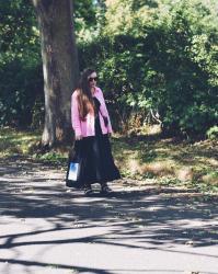 Late Summer to Autumn Outfit Idea: Floral Shirt Layering & Everyday Tote Bag
