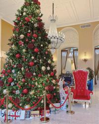 How to Get Into the Holiday Spirit When You’re Not Feeling It